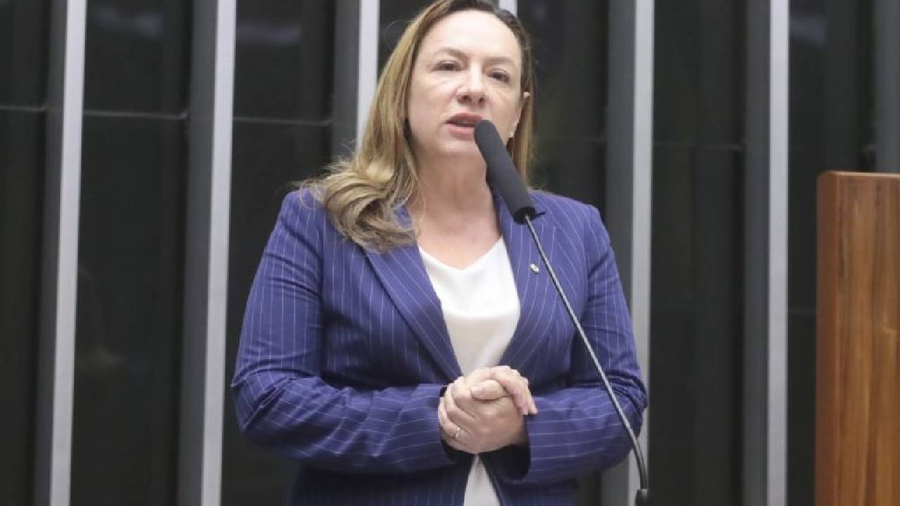 Comissão aprova valorização do trabalho das artesãs brasileiras