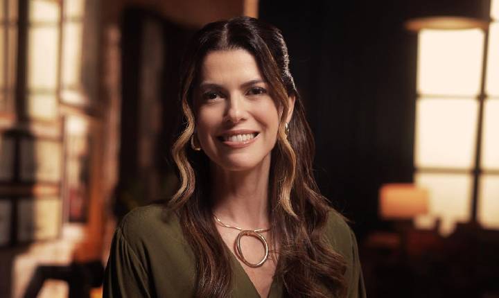 Rachel Novaes celebra 25 anos de carreira com gravação especial