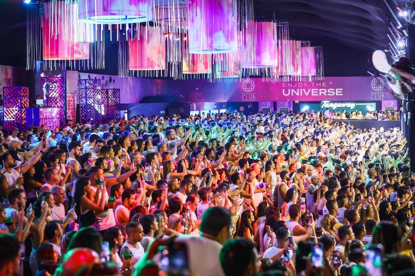 Camarote Club realiza warm-up para o Carnaval 2025 no Restaurante Amado