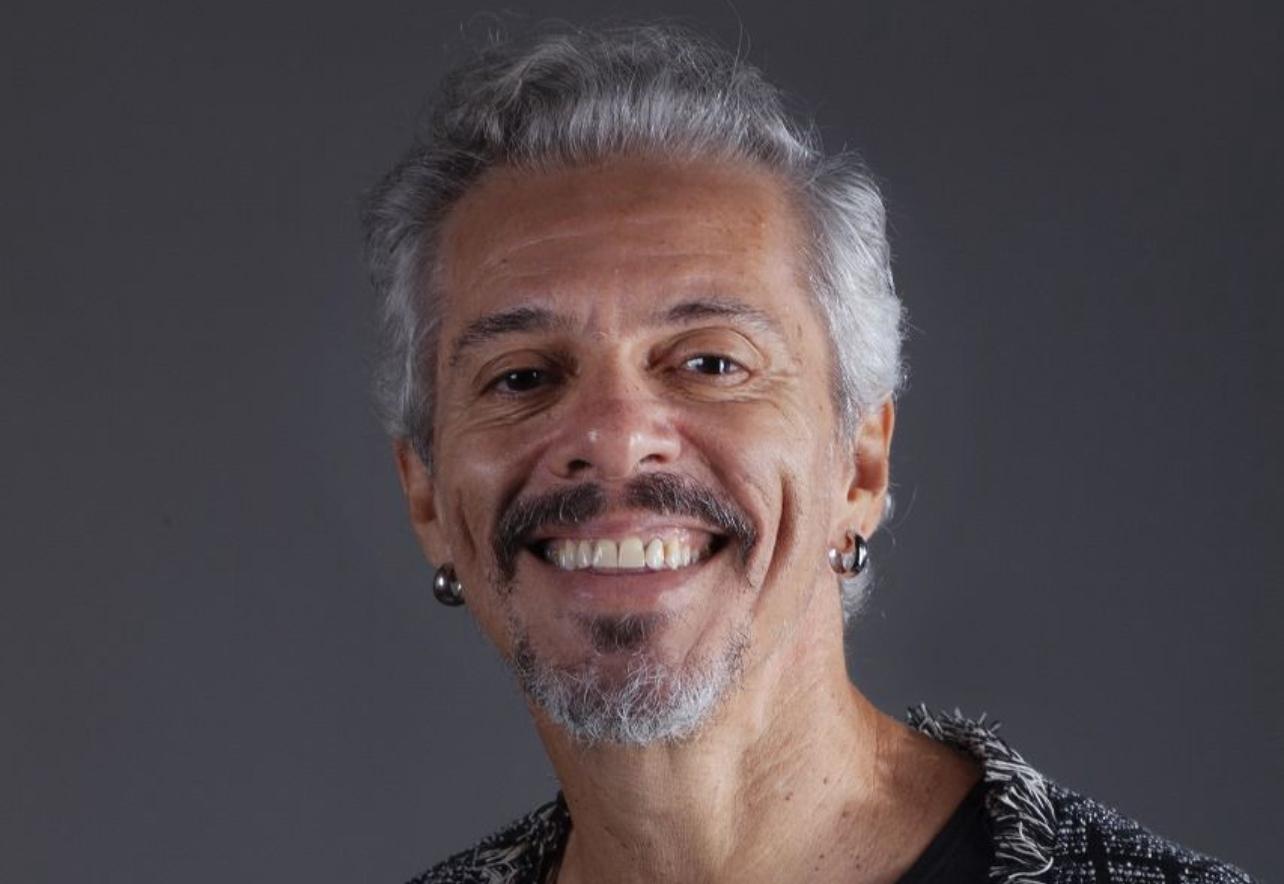 Osvaldo Mil apresenta ‘MUSICAUSOS’ no Teatro SESI Rio Vermelho