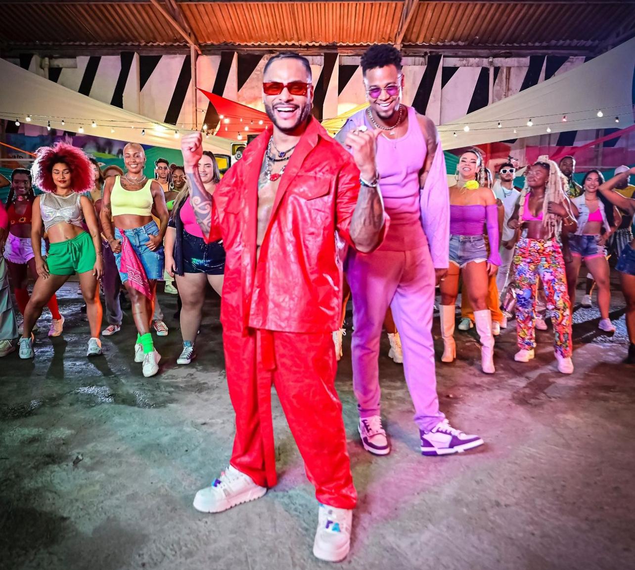 Perna Bamba, hit de Parangolé em parceria com Léo Santana, é indicada ao Prêmio Multishow