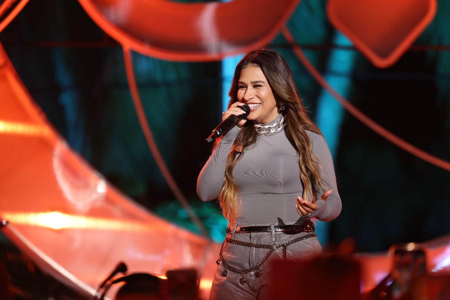 Simone Mendes coleciona recordes em carreira solo e se prepara para gravar o novo DVD daqui a um mês em Manaus