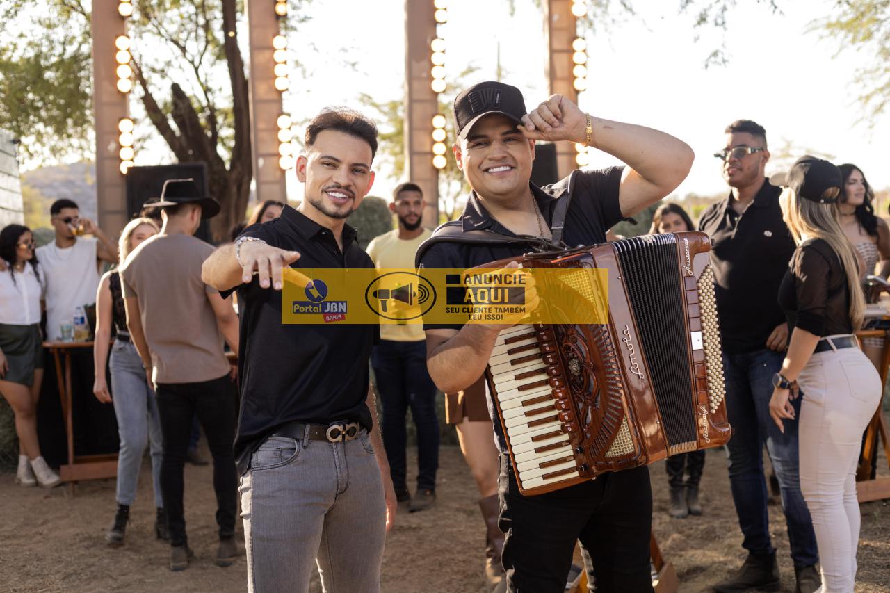 Tarcísio do Acordeon lança 