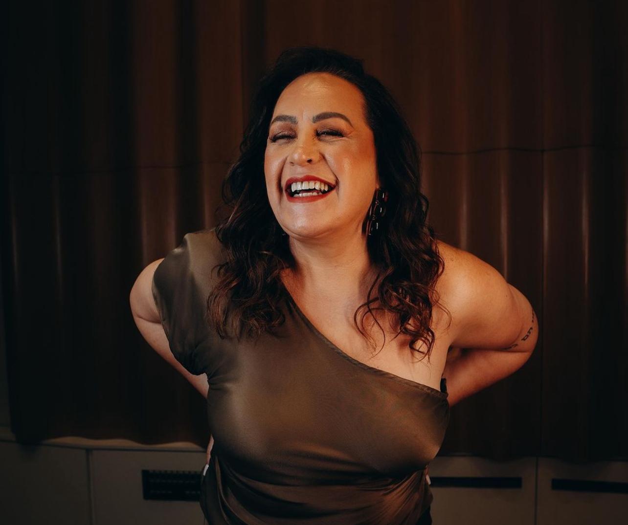 Gina Garcia alcança 3 milhões de reproduções em seu primeiro álbum solo “Tô Pronta”