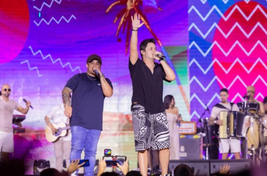 Matheus e Kauan levam “Praiou” para Goiânia pela primeira vez