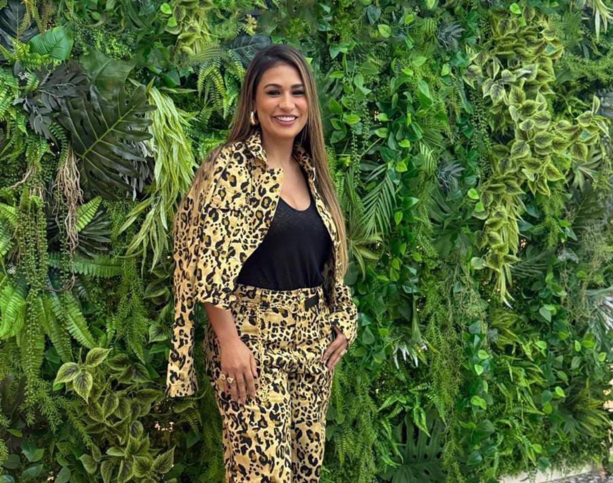 Simone Mendes cumpre agenda internacional em semana de Grammy Latino