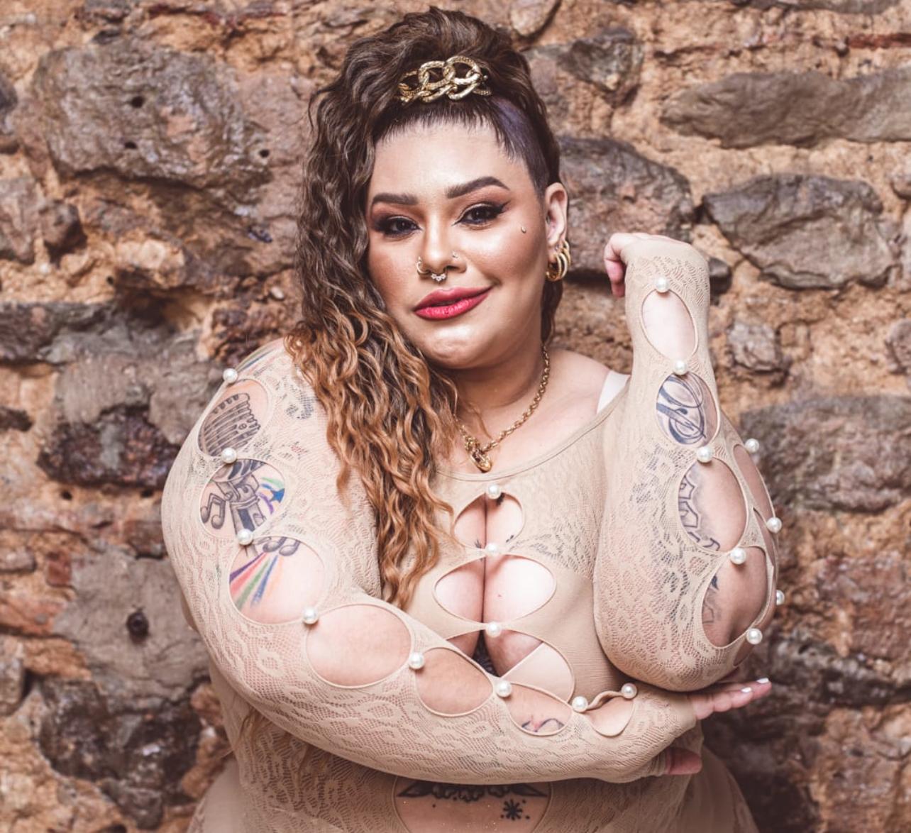 Aila Menezes comanda a última edição de 2024 do Baile de Todas as Cores no Pelourinho