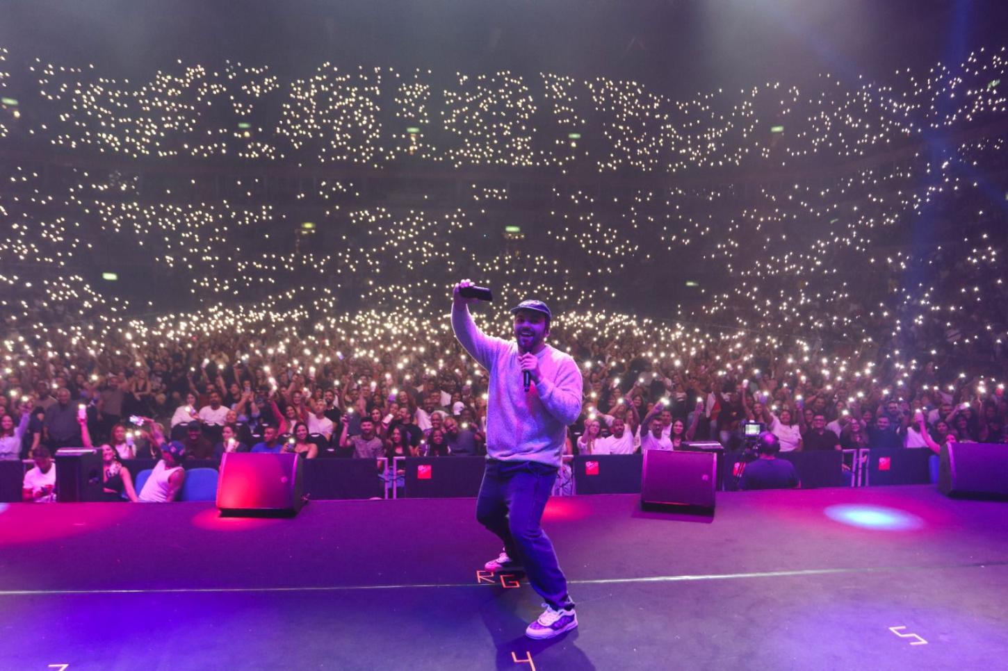 Ghanem faz história no Rio de Janeiro ao reunir mais de 10 mil pessoas em show recorde de público para um humorista
