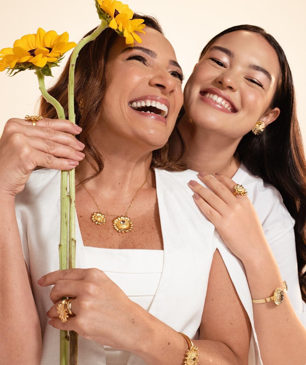 Girassol inspira coleção para o Dia das Mães da Carolina Costa