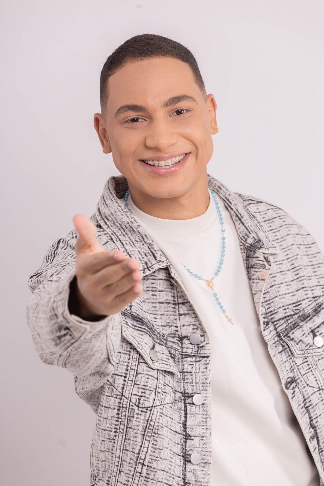 Marquinhos Navais ultrapassa 100 milhões de views com “Toque Carinhoso”