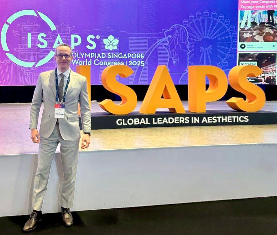 Sudeste asiático: Dr. Victor Pochat retorna de congresso em Singapura e descanso em Bali