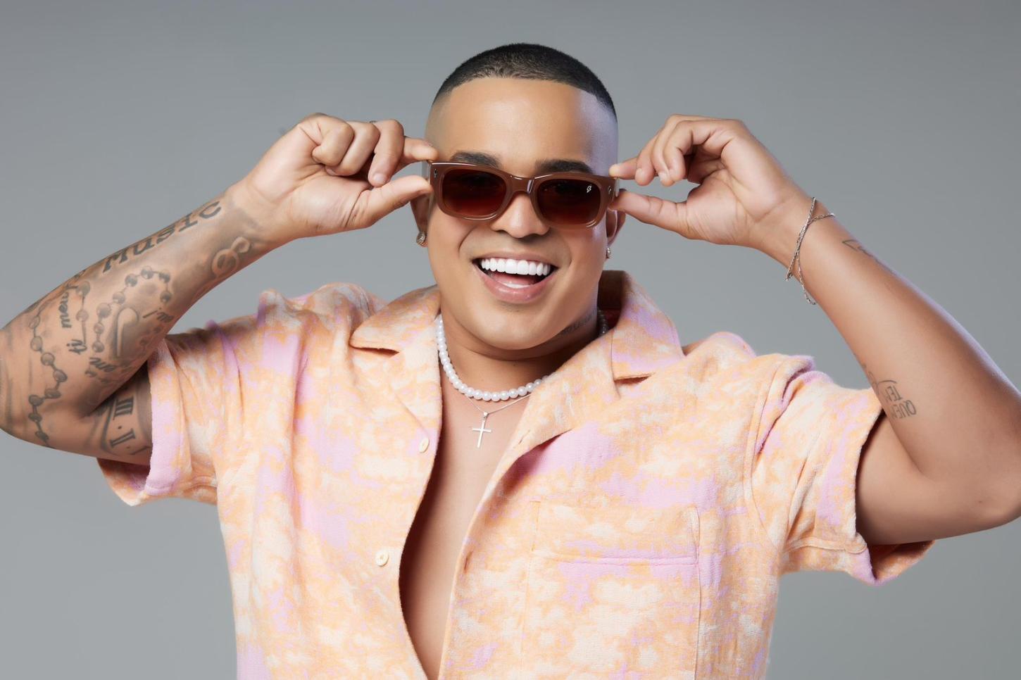 COM CLIPE GRAVADO NA CIDADE BAIXA, RENANZINHO CBX LANÇA NOVO SINGLE “DEUS QUE ME DEU”