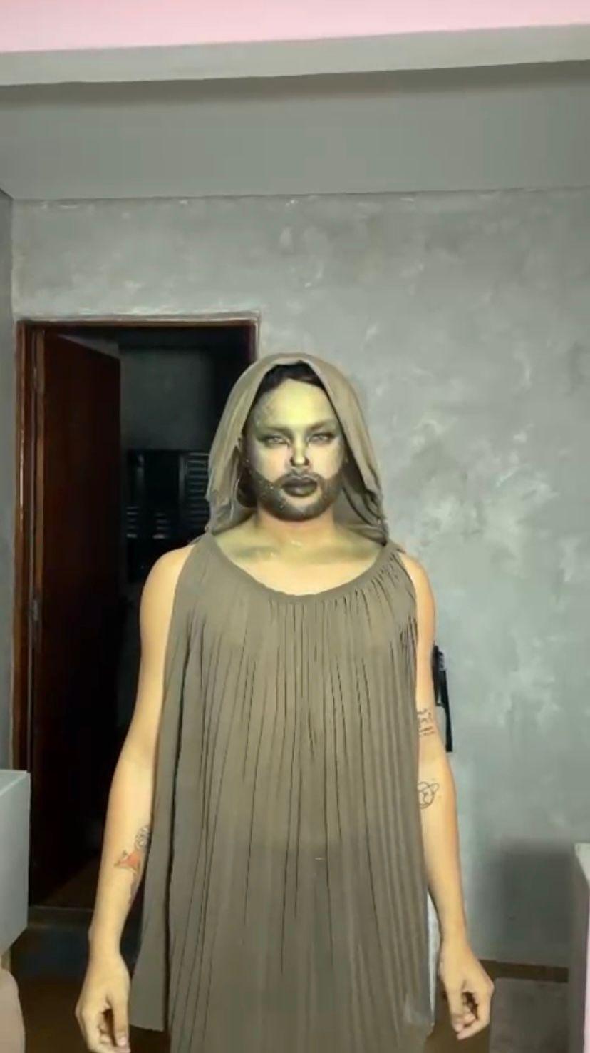 Jones brilha no Dança Show Fantasy como Medusa