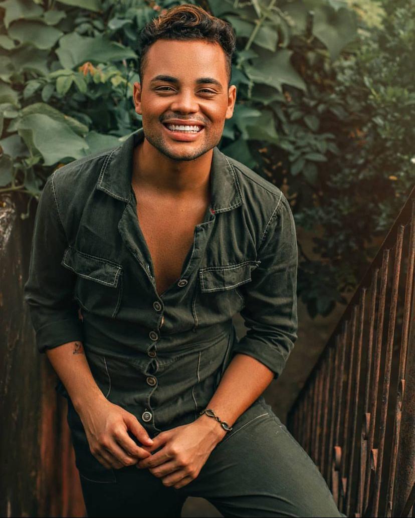 LANÇAMENTO DO EBOOK “CONQUISTAS NASCEM DO AMOR PRÓPRIO” DE JONES ARAÚJO