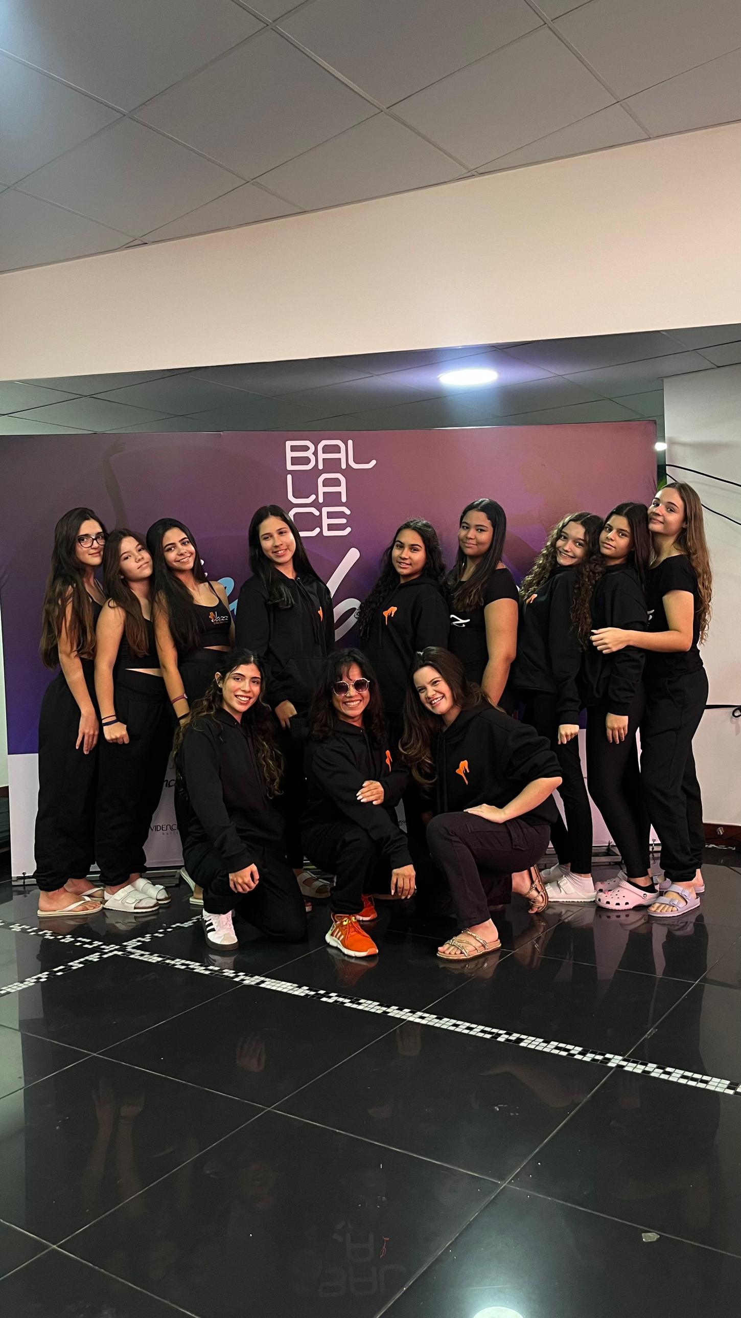 Espetáculo de dança “Piratas do Caribe” faz única apresentação no Cine Teatro de Lauro de Freitas   