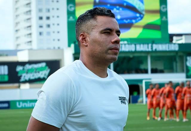 Jair Ventura Deixa o Avaí e Assina com o Vitória
