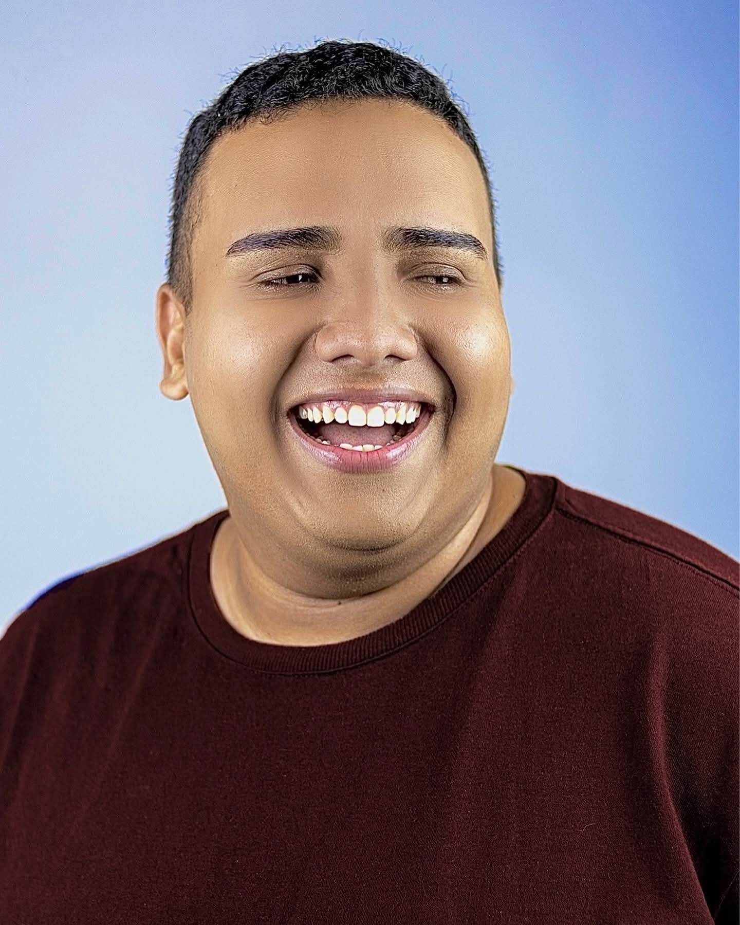 Parabéns, Leo Oliveira: O Campeão dos Talentos da Comunidade Gospel 