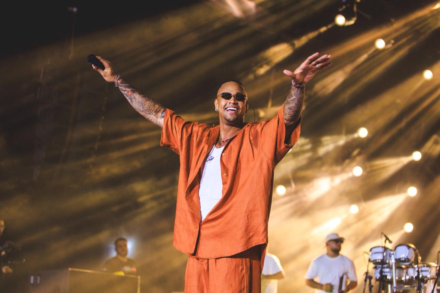 Léo Santana lança o audiovisual ‘PaGGodin 2’ com participações de Péricles, Alexandre Pires, Mumuzinho, MC Daniel e muito mais