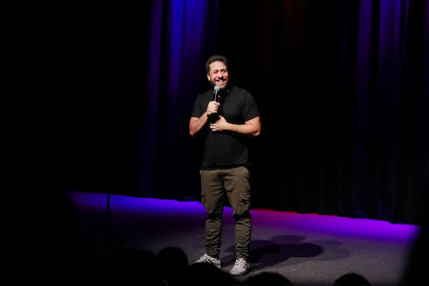 Maurício Meirelles inicia temporada de shows em São Paulo no Teatro das Artes