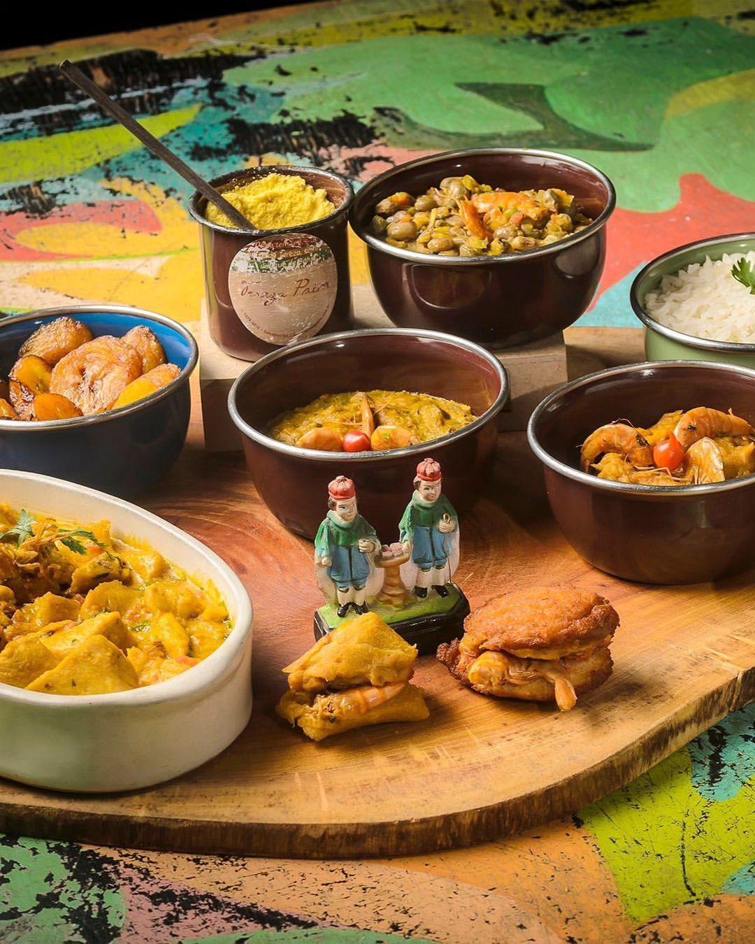 Setembro é mês de comer caruru no Restaurante Casa de Tereza, que completa 13 anos no dia de Cosme & Damião 