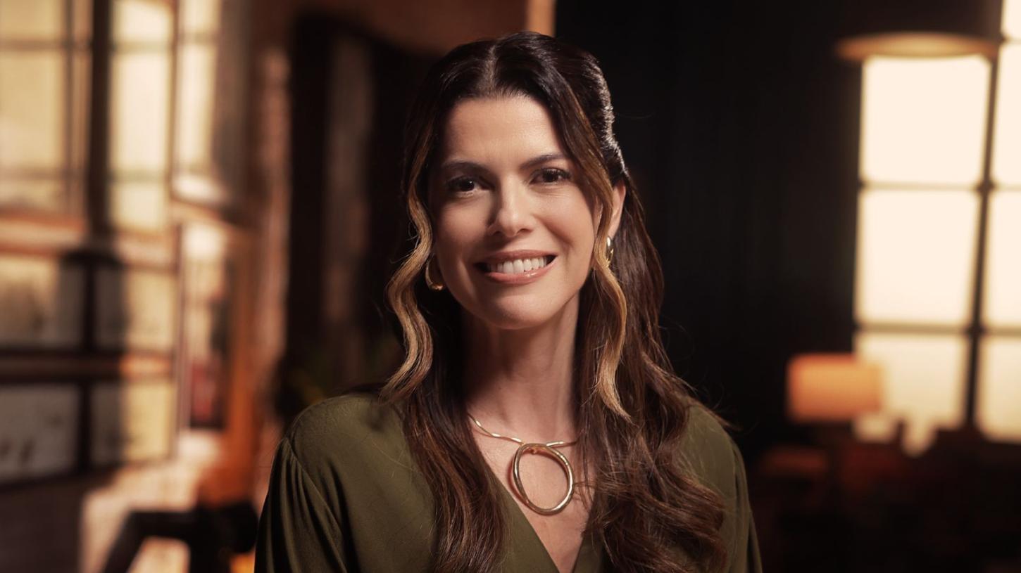 Rachel Novaes celebra 25 anos de carreira com gravação especial