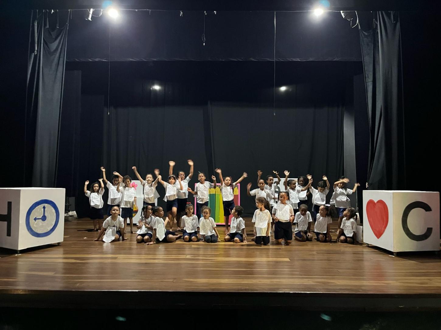 Hora da Criança estreia Espetáculo Teatral “Infância”