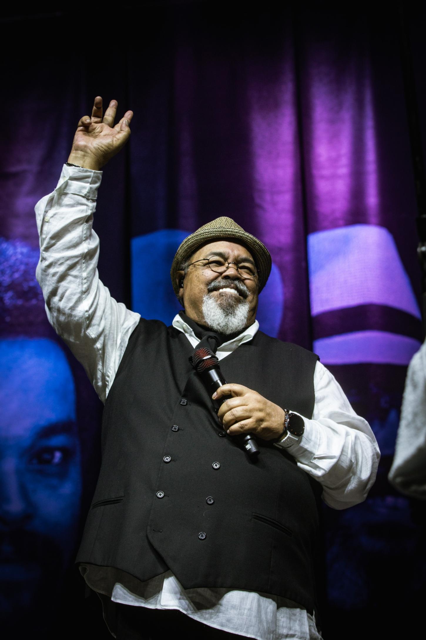 Ministério da Cultura e Eldorado Brasil apresentam Jorge Aragão 50 anos de Poesia