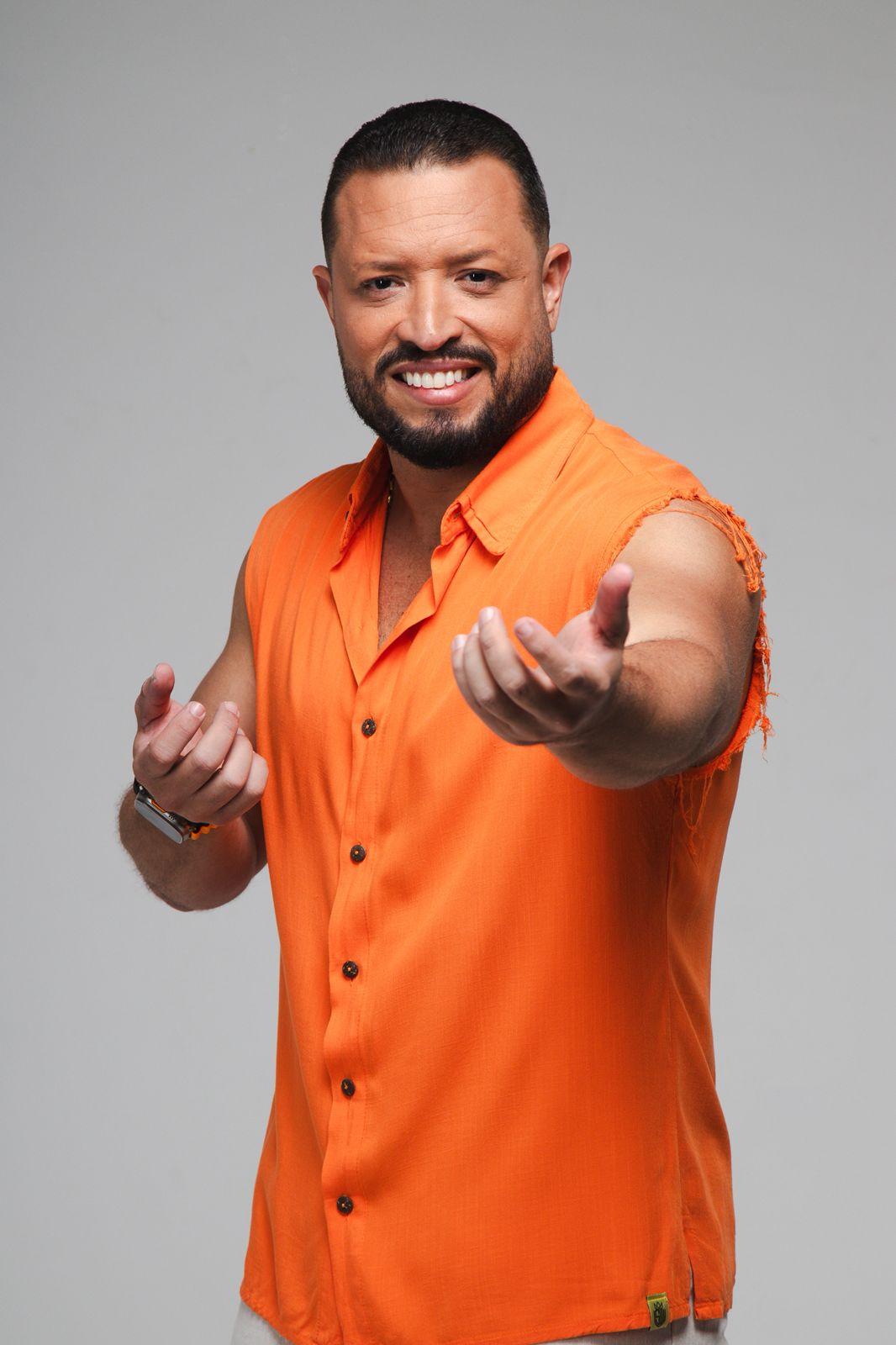 PEDRO FELIPPO DÁ INÍCIO À SUA TEMPORADA DE ENSAIOS DE VERÃO NO MARIPOSA DE VILAS