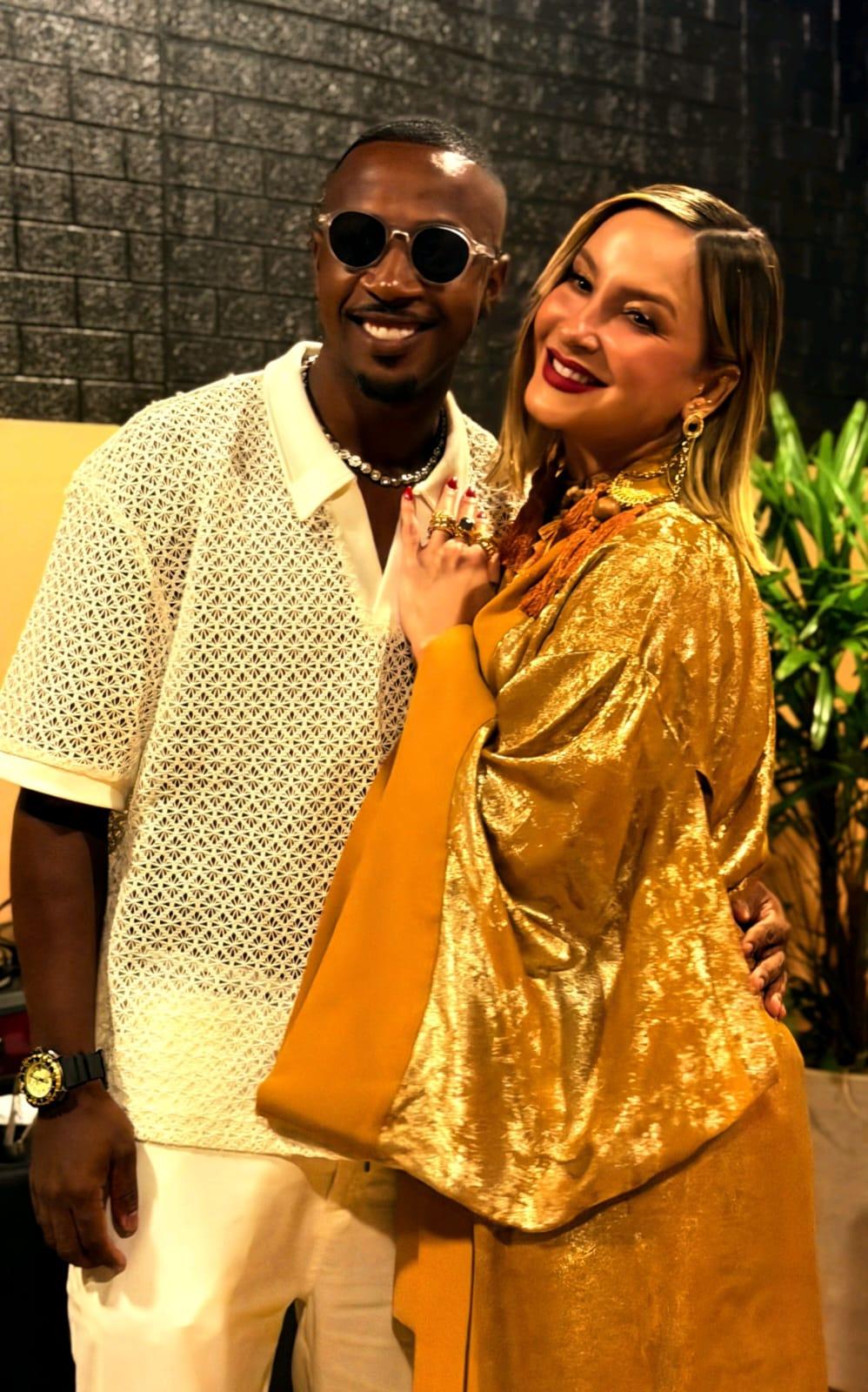 'Vou Mergulhar”: Claudia Leitte se rende ao pagodão de Bob na Voz no Festival Virada Salvador