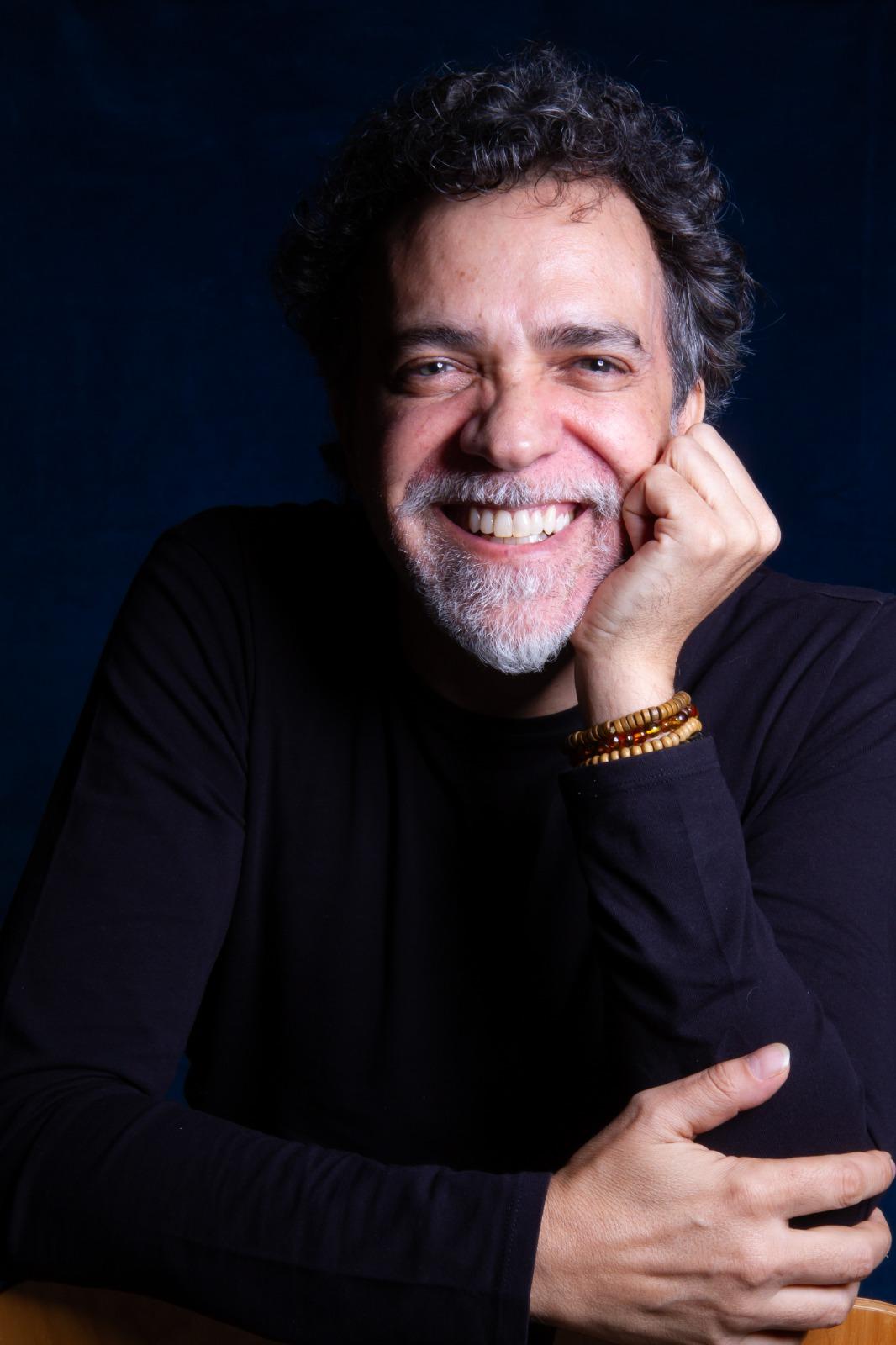 Paulinho Moska faz show inédito em Salvador