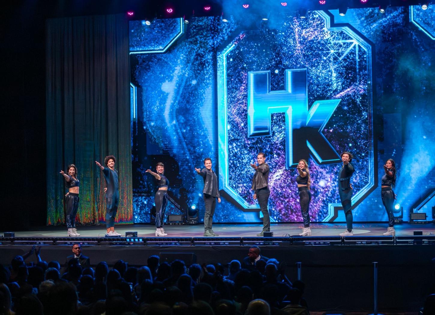 Henry & Klauss encerram temporada histórica do Illusion Show no Brasil e se preparam para turnê em Portugal