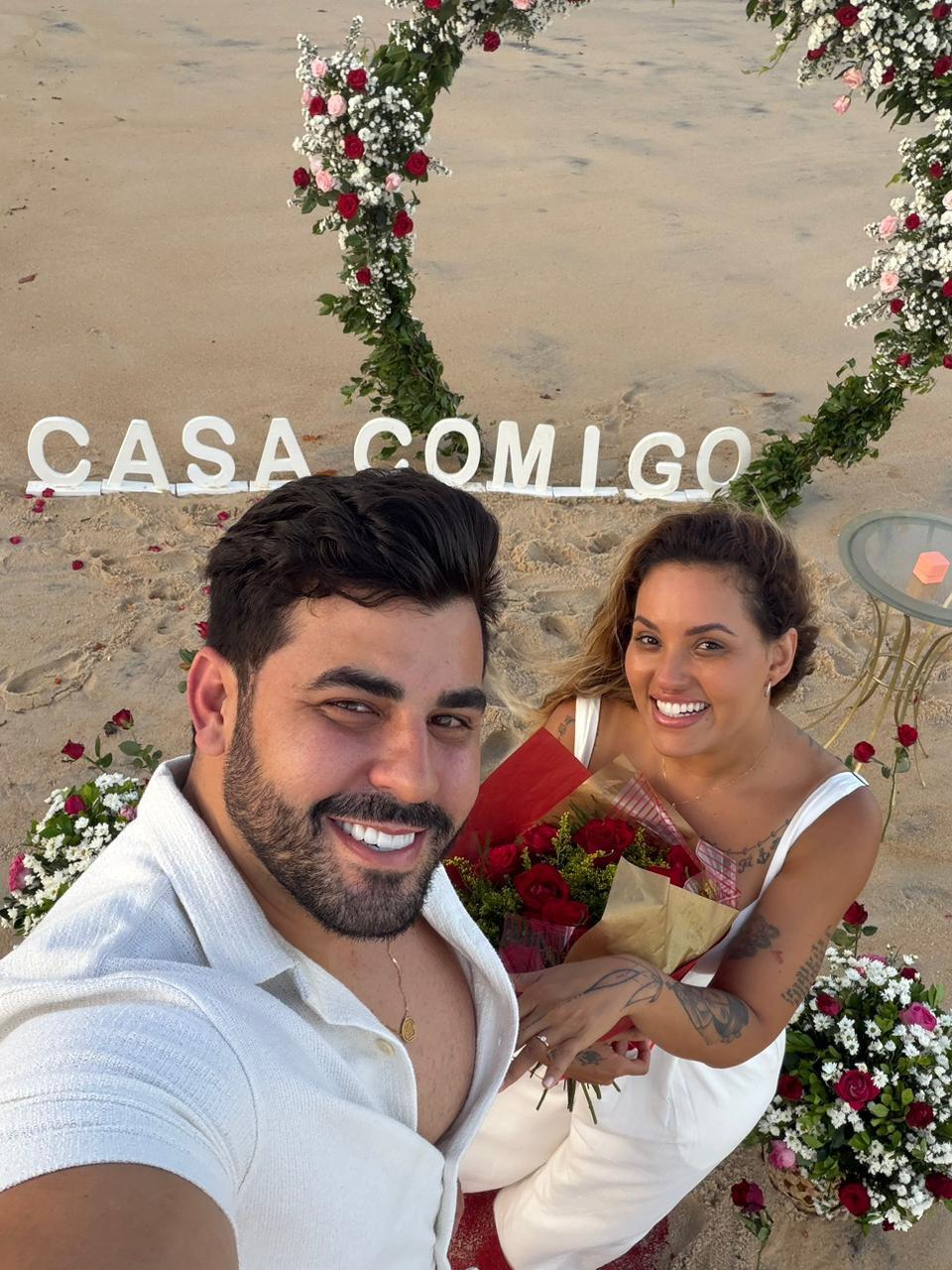 Yara Tchê é pedida em casamento em cenário paradisíaco e celebra nova fase