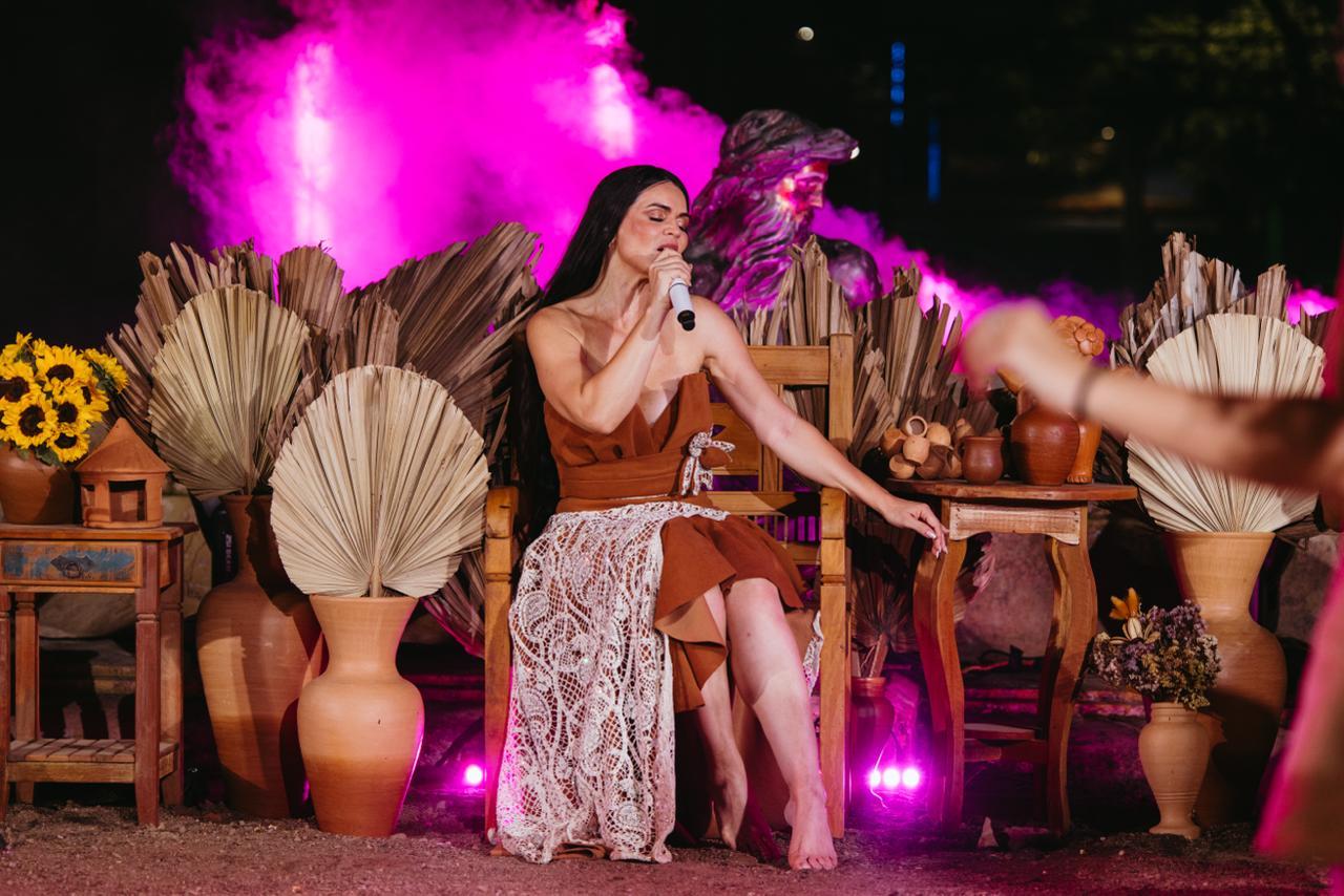 JEANNE LIMA GRAVA AUDIOVISUAL “PÉ NO CHÃO” E CELEBRA FASE MAIS ÍNTIMA DA CARREIRA EM SALVADOR