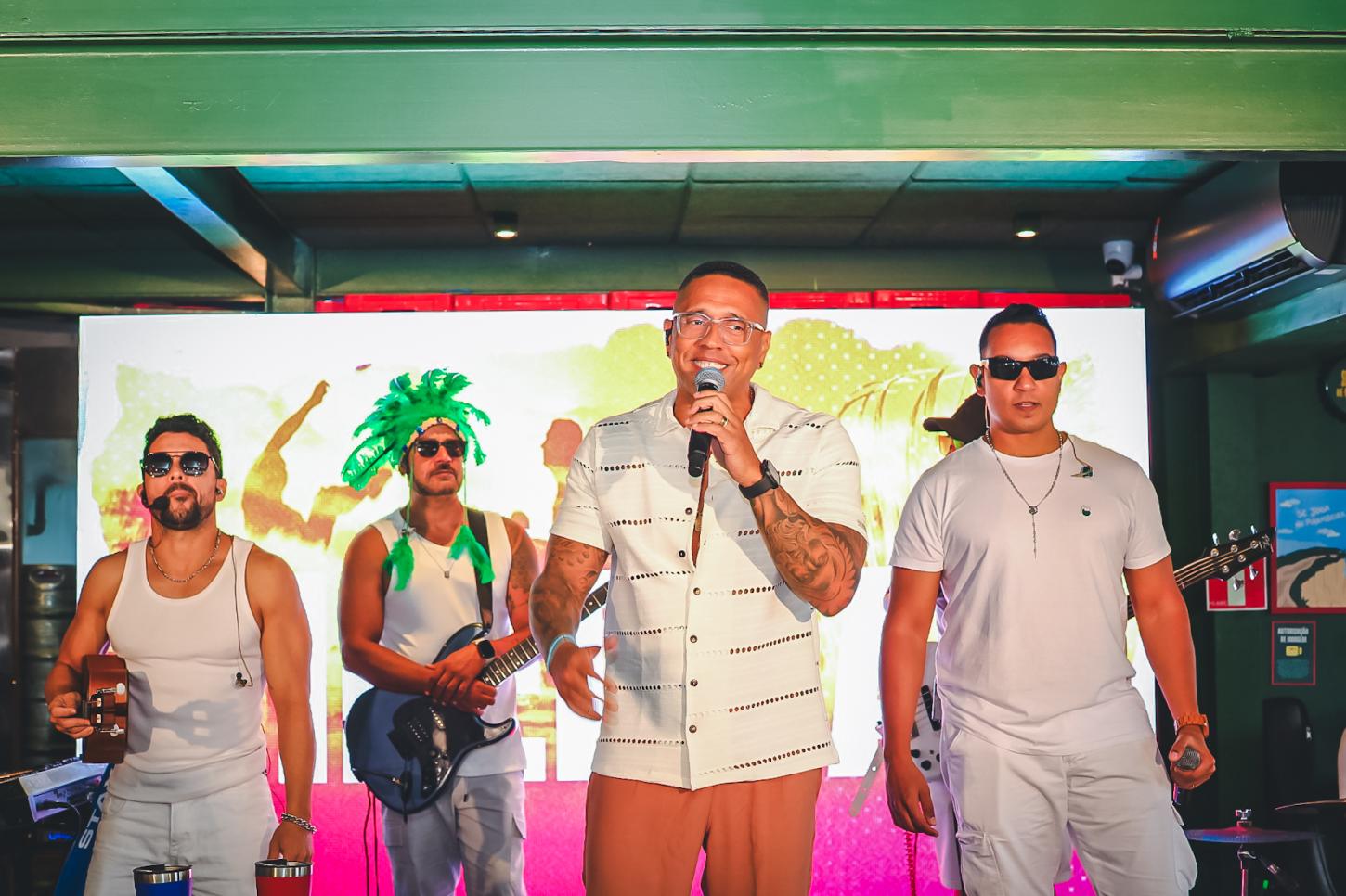 Os Sungas anunciam retorno com Linnoy em coletiva emocionante