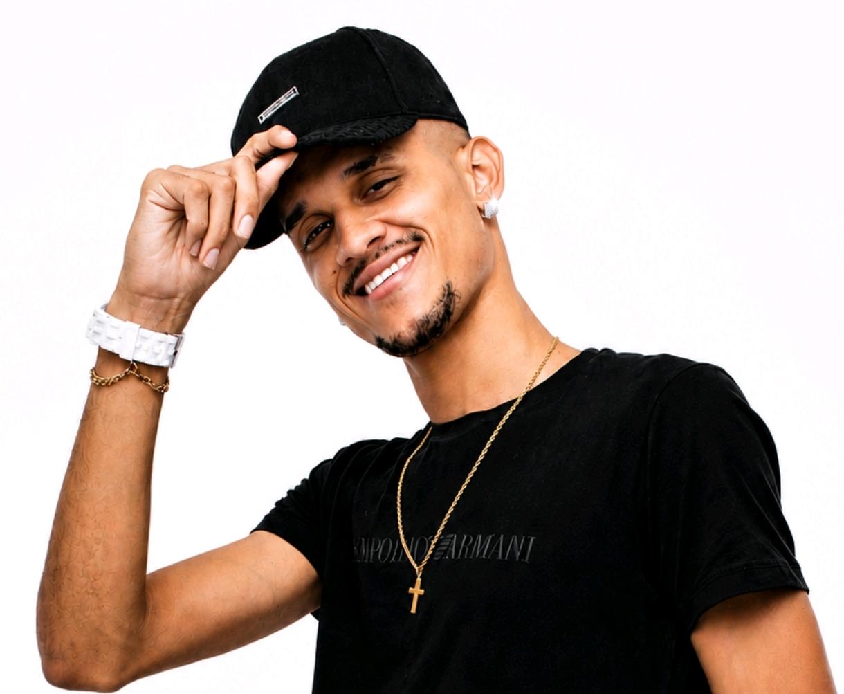 Cantor Lucas Júnior lança “Eu Me Apaixonei” em todas as plataformas digitais