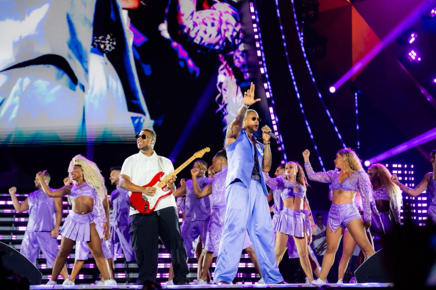 Léo Santana lança álbum completo do projeto ‘Léo Santana 20 Anos – DNA de GG’