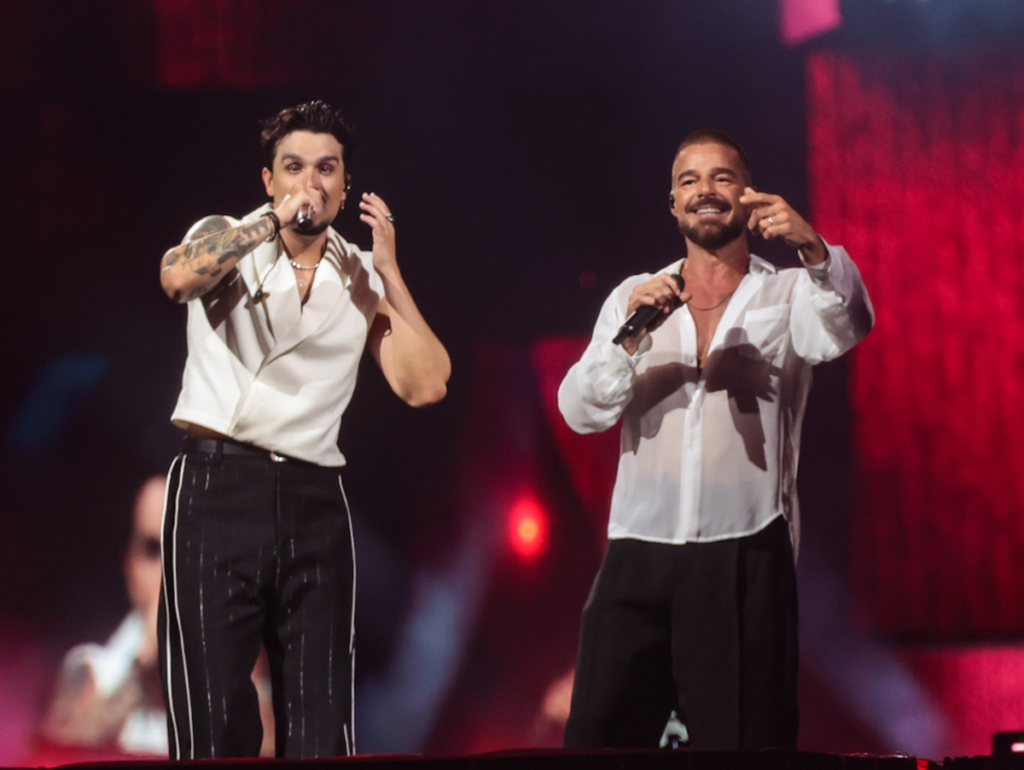 Luan Santana leva 45 mil ao Parque Olímpico e grava feat com Ricky Martin