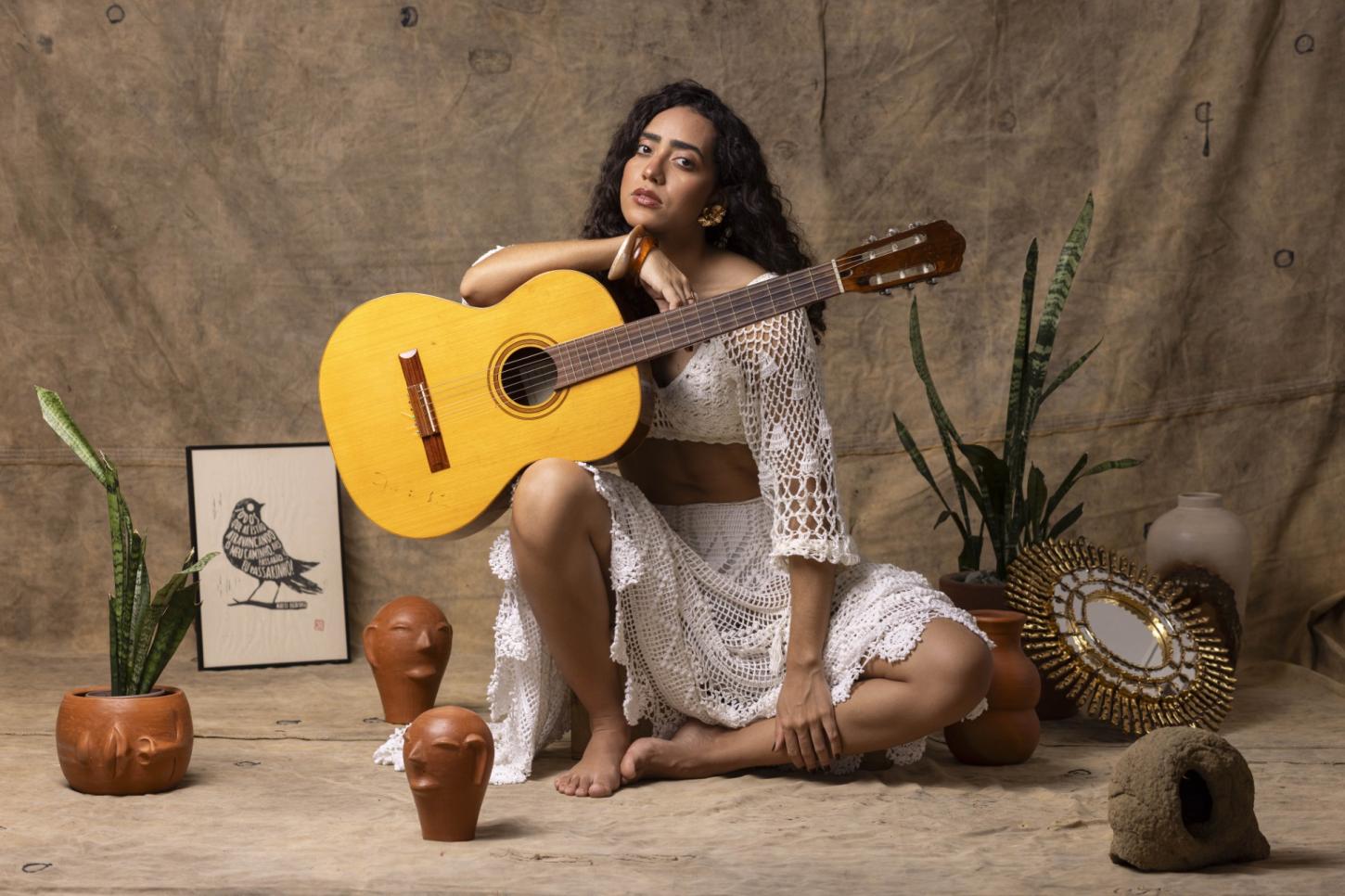 Cantora e atriz de Salvador está no elenco do musical “Gil — Andar com Fé”