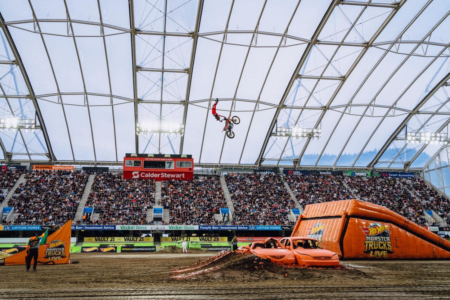 Fenômeno de público, Hot Wheels Monster Trucks Live™ chega a Salvador em 31 de julho de 2027