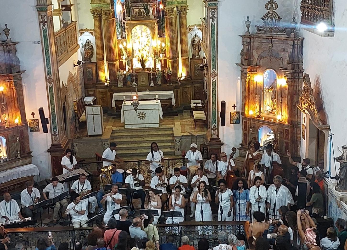 Orquestra Afrosinfônica emociona fiéis no Concerto da Irmandade na Igreja Rosário dos Pretos