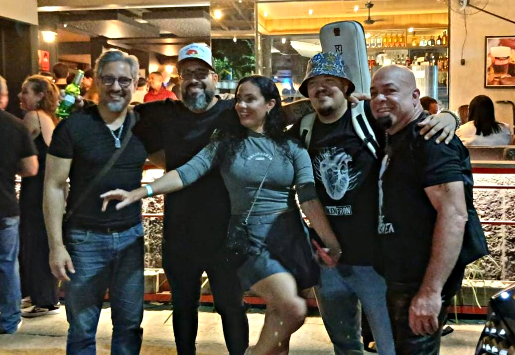 No Rolê com DZR abre agosto ao som do rock de Renato Coelho RC no Astro Bar e Restaurante