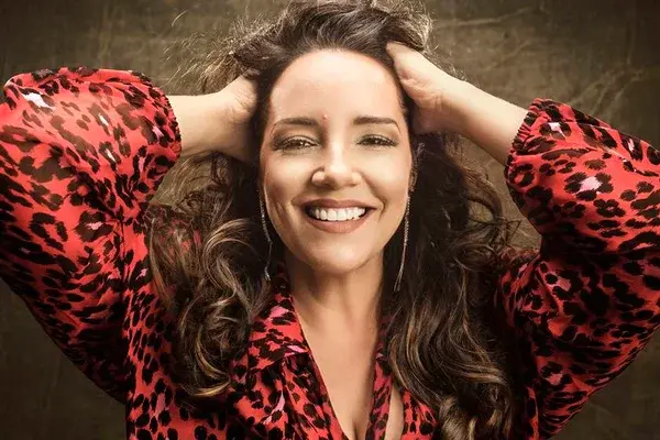Ana Carolina traz turnê que celebra 25 anos de carreira para festival em Praia do Forte