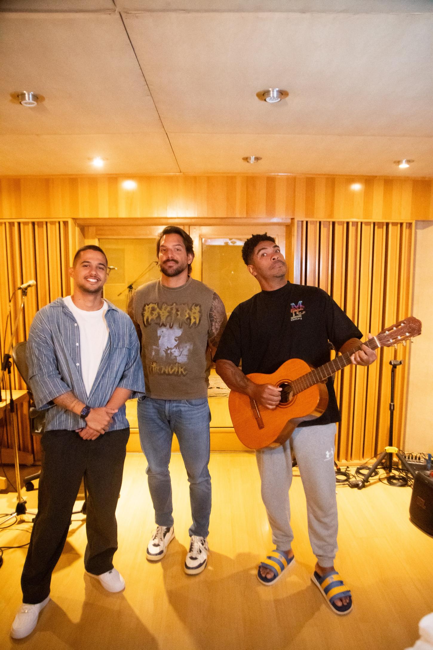 GUGA MEYRA REÚNE FELIPE PEZZONI E DENNY NOS BASTIDORES DE NOVO PROJETO