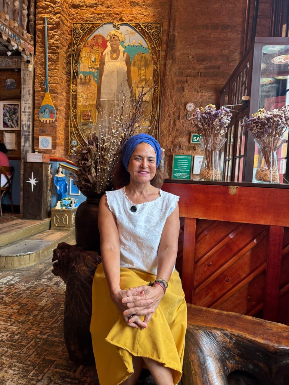 Restaurante Casa de Tereza comemora 14 anos com lançamento do “Catálogo de Artes da chef Tereza Paim” e o novo livro da Chef “A alma servida à mesa”