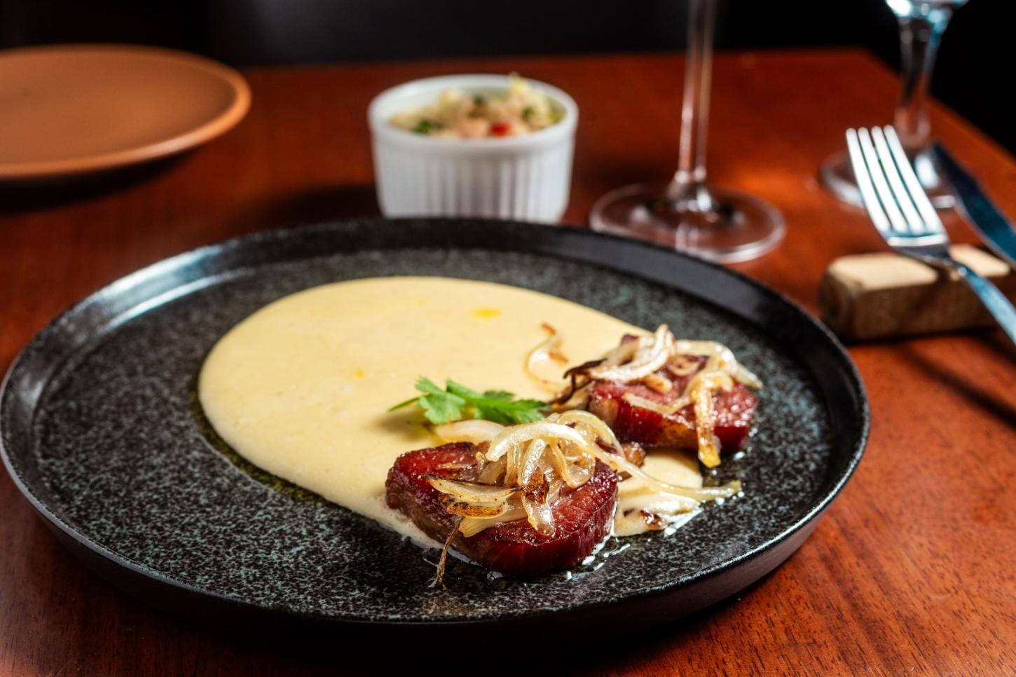 Jota Gastronomia cria menu Restaurant Week com referências nas regiões do país