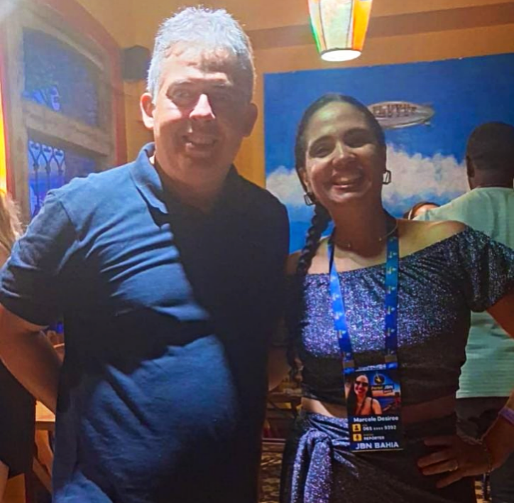 Rolê com Desirée no São João Halloween: Marcele Desirée Entrevista o Jornalista e Editor Gabriel Carvalho