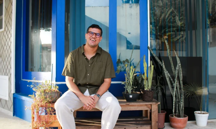Após estreia de sucesso, Léo Rocha leva o espetáculo 