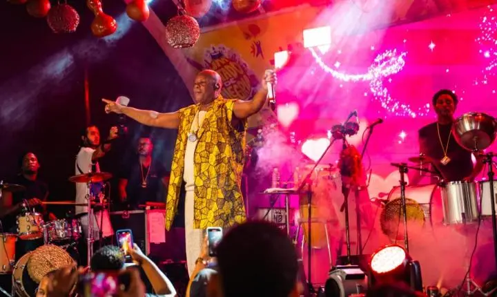 Cantor Narcizinho realiza show no Pelourinho nesta sexta (31)