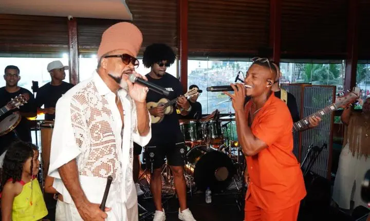 Carlinhos Brown recebe convidados na abertura do Camarote Brown By Licia Fabio e Zum Brazil