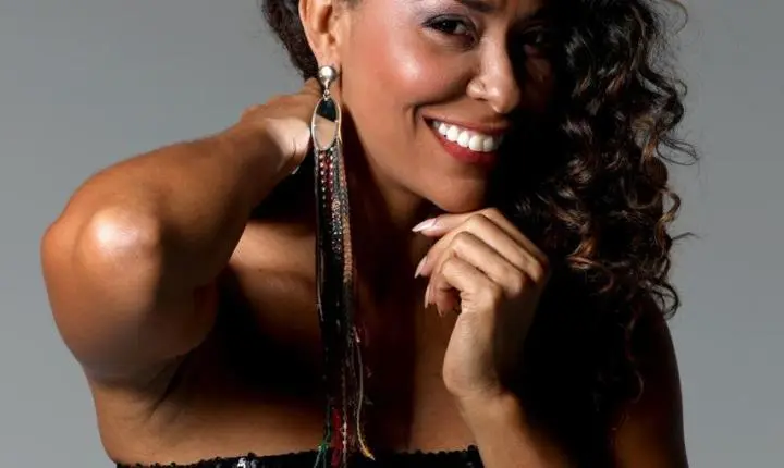 Carnaval 2026: Ana Mametto se apresenta no Pelourinho e no Palco Rio Vermelho